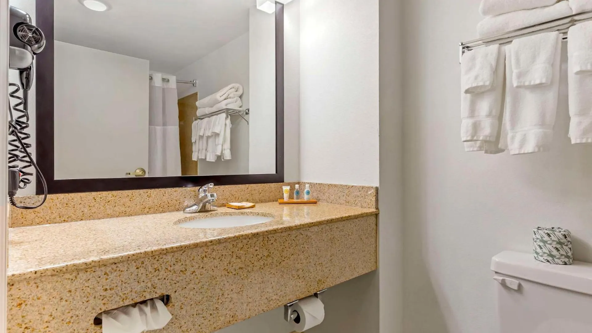 Country Inn & Suites By Radisson, Newport News South, Va Hotel