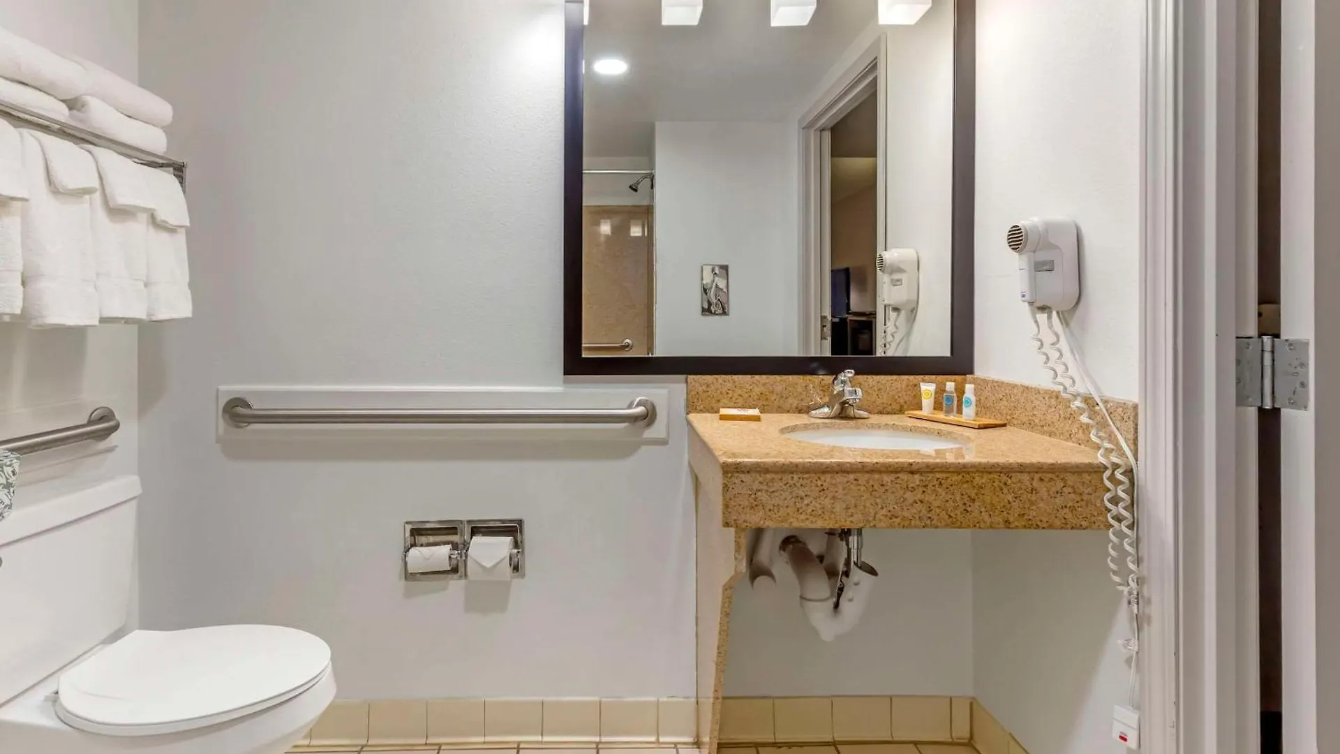 Country Inn & Suites By Radisson, Newport News South, Va