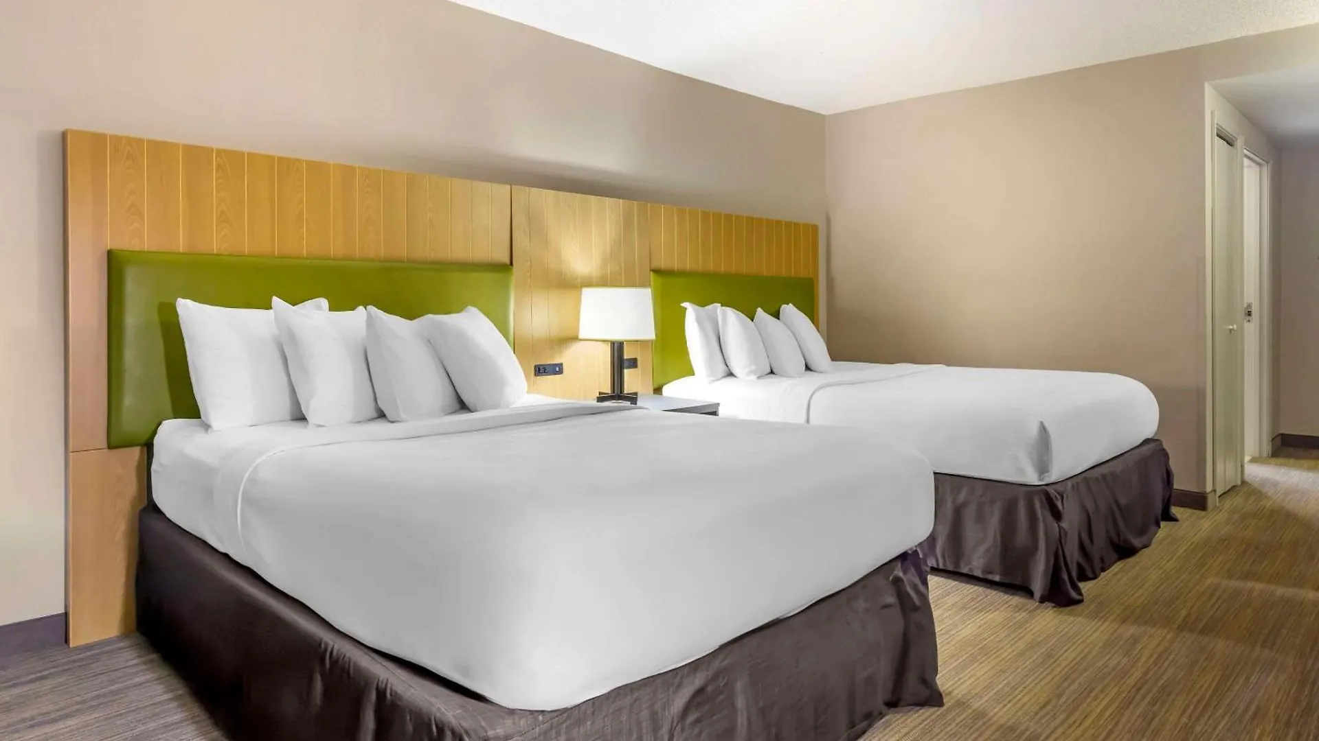 Country Inn & Suites By Radisson, Newport News South, Va Hotel