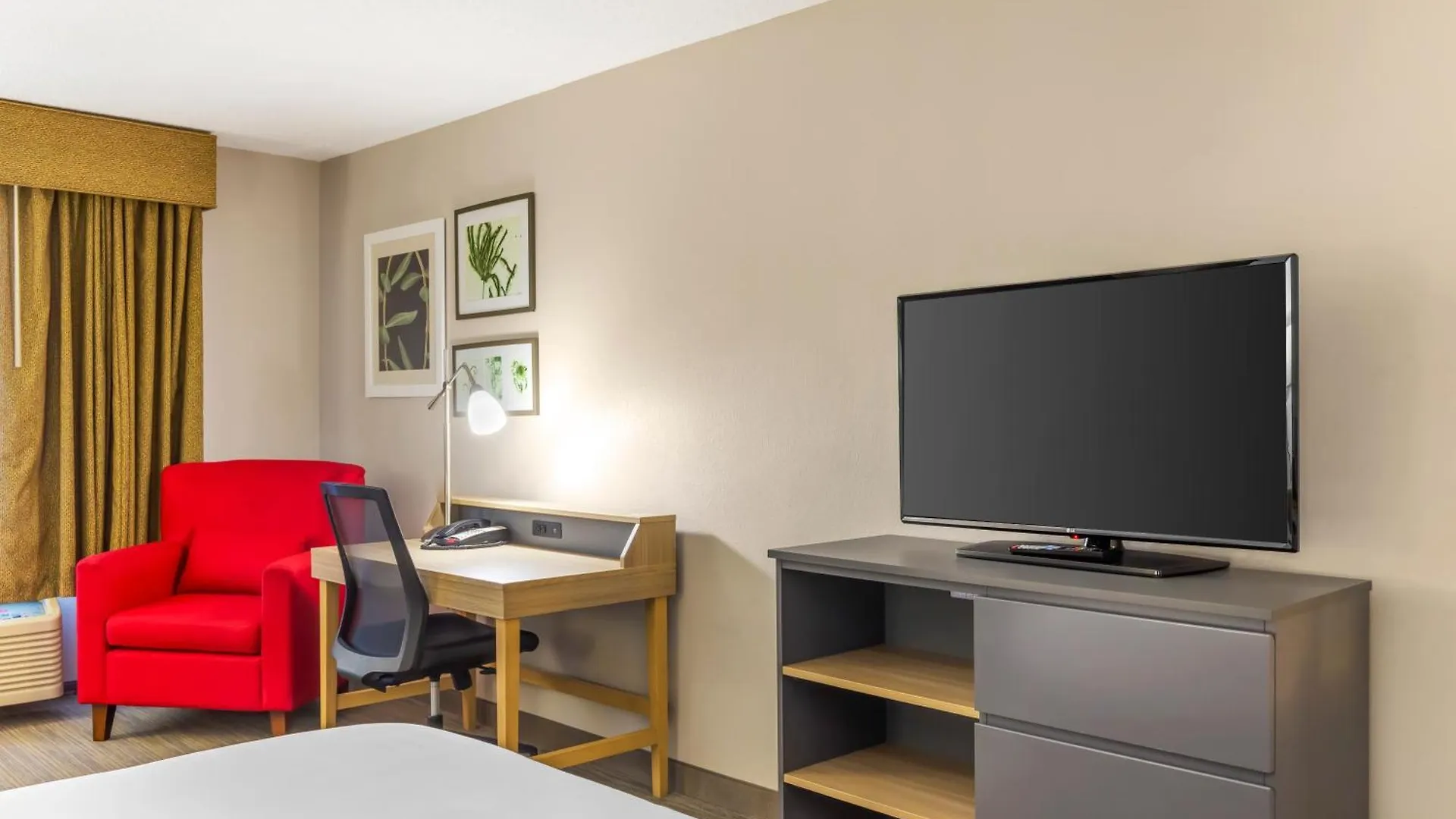 Country Inn & Suites By Radisson, Newport News South, Va